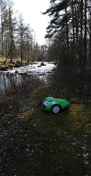 Robotgräsklippare iMow 632 - i närapå nyskick, nypris 25 000 kr