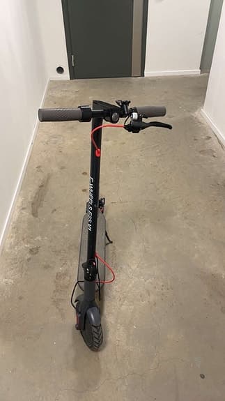 Cheetah el-scooter svart