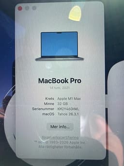 Apple MacBook Pro laptop M1 Max 32 GB