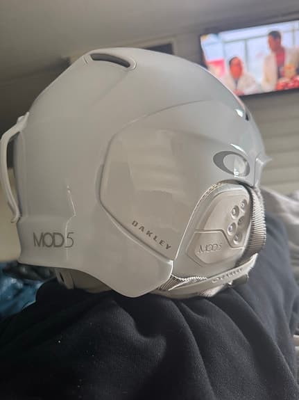 Oakley MOD5 skid- och snowboardhjälm vit med MIPS