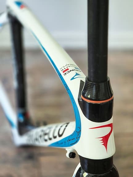 Pinarello Prince cykelram vit/blå