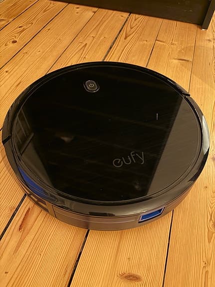 Eufy robotdammsugare svart 11s