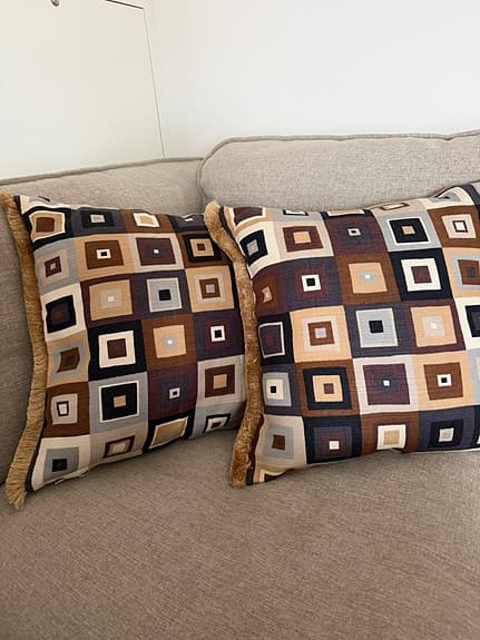 2st stilrena kuddar från Sandberg , nyskick