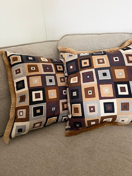 2st stilrena kuddar från Sandberg , nyskick