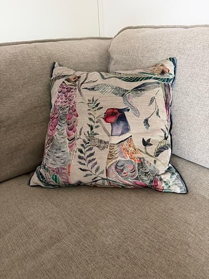 Exklusiv kudde från Voyage Maison, nyskick