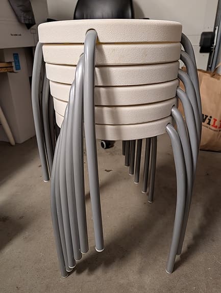 6 stapelbara pallar