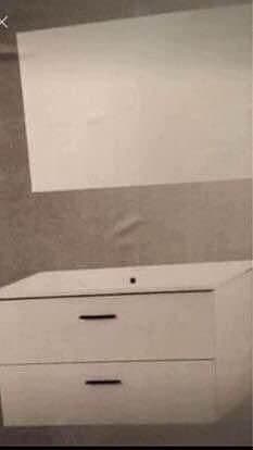 Bauhaus Spegel 51x44 cm vit