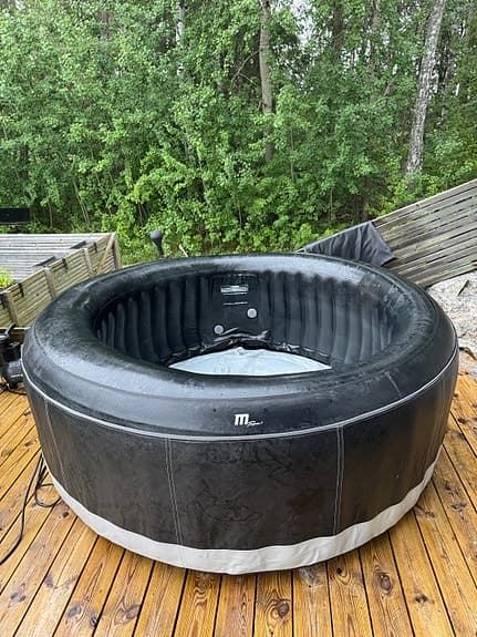 M-Spa uppblåsbar spabad svart pool