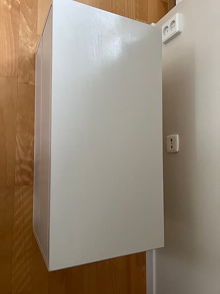 Eket skåp