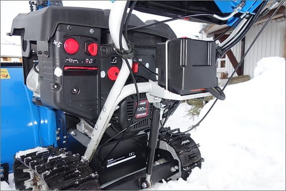 Snöslunga Biltema HST 8613 – Hydrostatisk banddrift | 21 999 kr