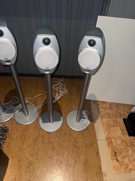 Sonys SS-LA500ED 4st med golvstativ 2st bordstativ
