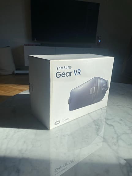 Samsung Gear VR Oculus Virtual Reality Headset