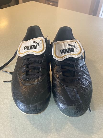 Puma King fotbollsskor svart läder strl 38