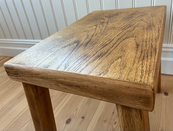 Gedigen pall i fransk ek