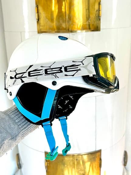 Barnhjälm (sommar & vinter) JOFA 715 LS (S) + CÉBÉ skyddsglasögon