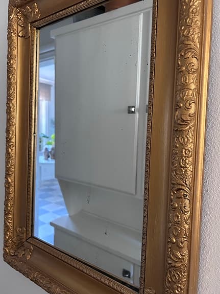 Antik stil spegel i nyrokoko – dekorativ väggspegel