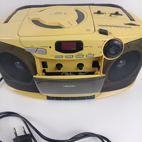 Vintage United URR 9350 bärbar CD-spelare* med stereoradio kassettbandspelare
