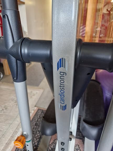 Cardiostrong Crosstrainer EX40 träningsmaskin