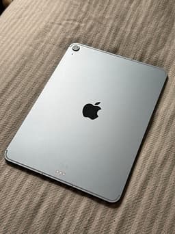 iPad Air M3, 11”, e-SIM