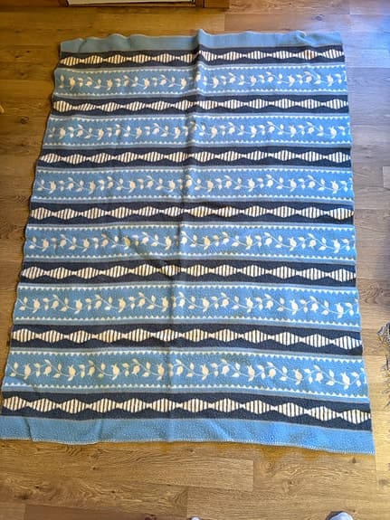 Ullpläd filt blå mönstrad 178x135 cm