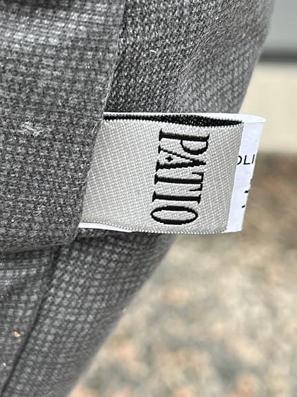 Patio solstol med grå dyna hopfällbar - helt ny
