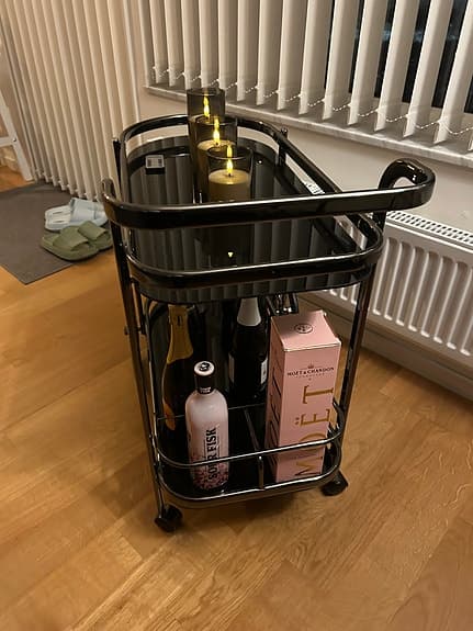 Serveringsvagn metall glas svart