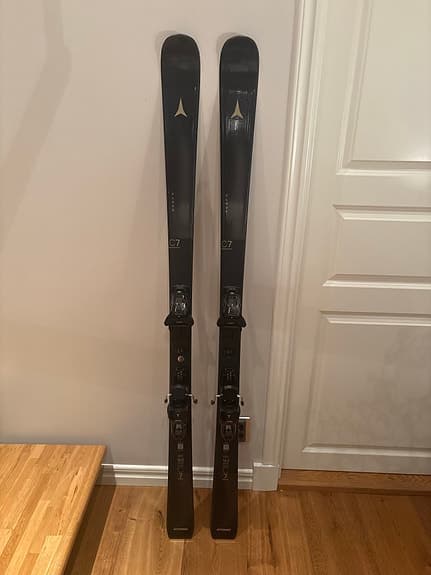 Atomic Cloud C7 skidor 163 cm svart