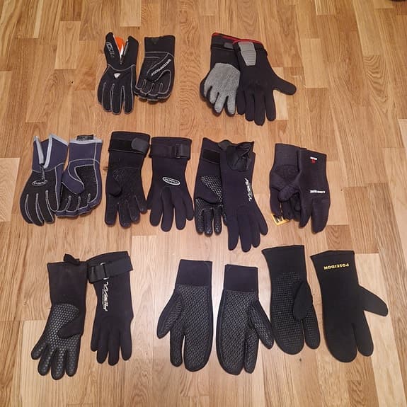 Dykutrustning, Fenor, skor o våthandskar