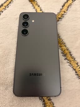 Samsung Galaxy S24 smartphone 256 GB