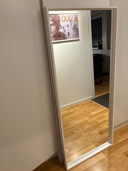 IKEA spegel med vit ram