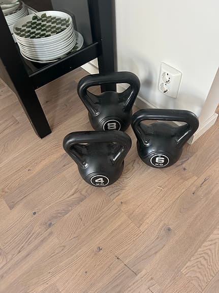 Kettlebells 4 kg 6 kg 8 kg svart