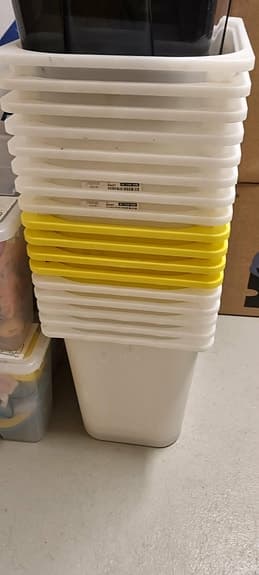 IKEA förvaringslådor plast vit gul