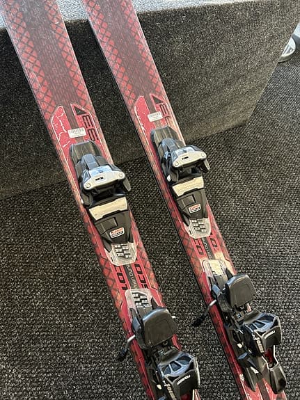 Skidor Scott Slight 93 160cm