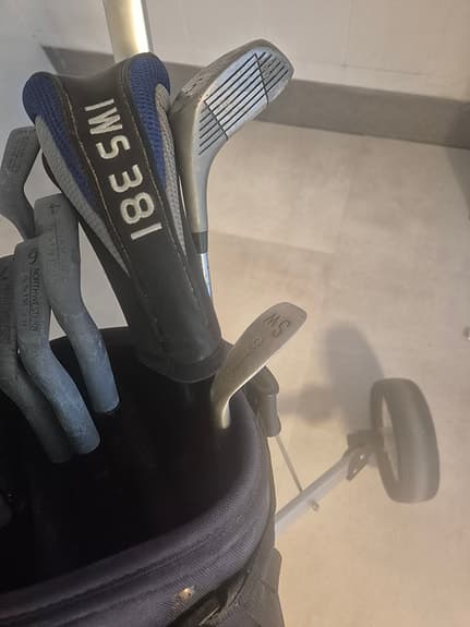 Golfset med bag och vagn