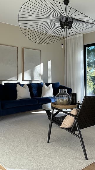 Mörkblå 4 sitsig soffa i sammet
