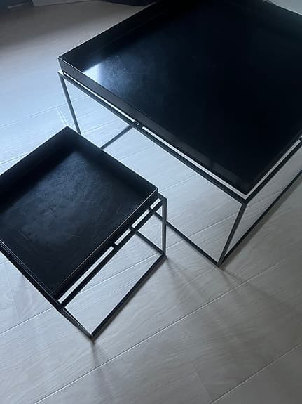 Hay tray table brickbord