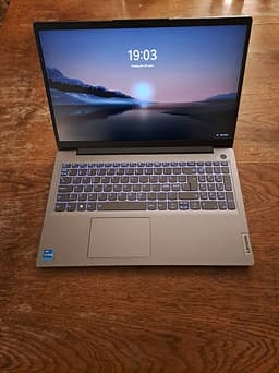Lenovo ideapad 3 15IAU7