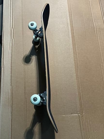 Skateboard Monster Energy