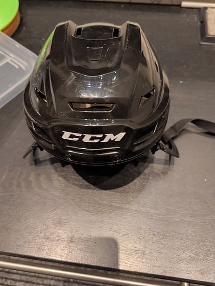 Hjälm CCM  storlek S.