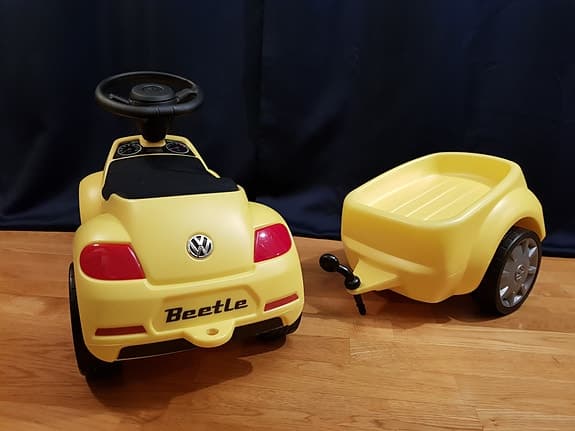 VW Beetle (Bubbla) gåbil / sparkbil med släpvagn, original från Volkswagen, gul