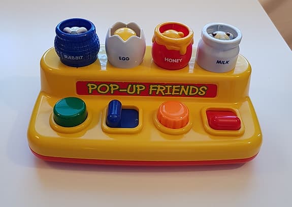 MEGCOS Pop-Up Animal Friends: Kanin, Kyckling, Björn och Ko. Aktivitetsleksak