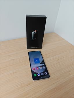 Galaxy Z flip6 vit/silver