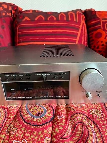 Luxman  R-2040 stereo receiver