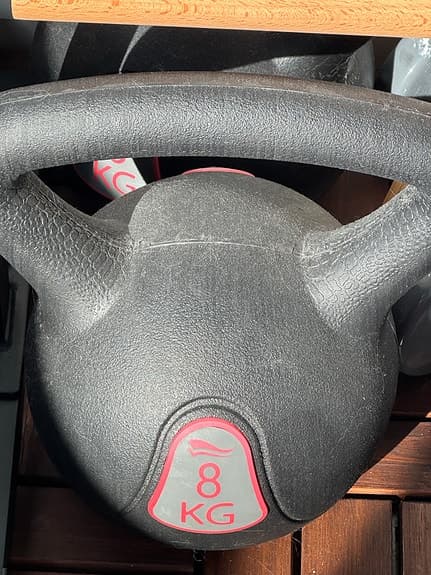Gymstick träningsutrustning kettlebell 8 kg och hantel 3 kg