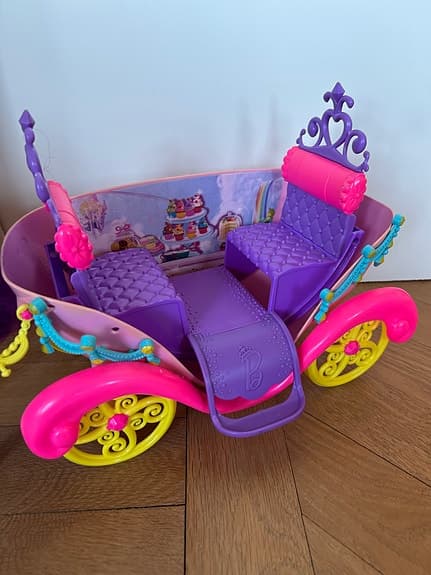 Barbie enhörning med vagn