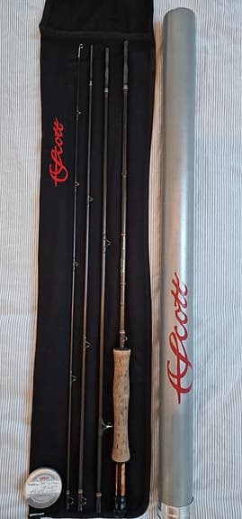 Scott Radian flugspö 9’0” klass 6 fyrdelat med tub och spöfodral