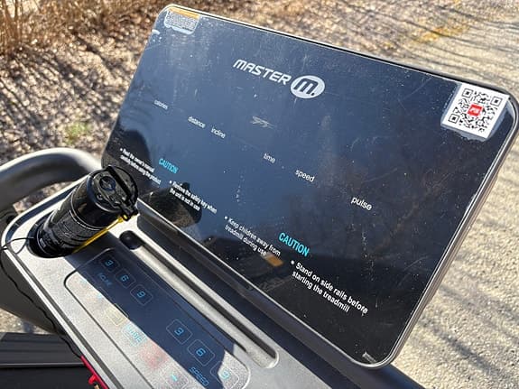 Master T22 löpband svart