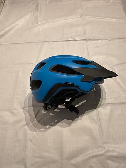Giant Roost cykelhjälm – mattblå – storlek S (51–55 cm)