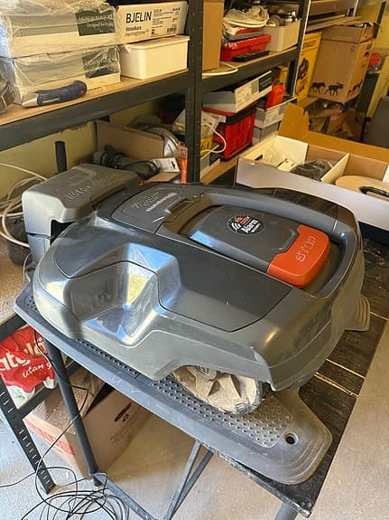 Husqvarna Automower 315 robotgräsklippare grå