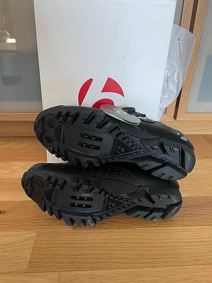 Bontrager Igneo cykelskor MTB svart dam storlek 37